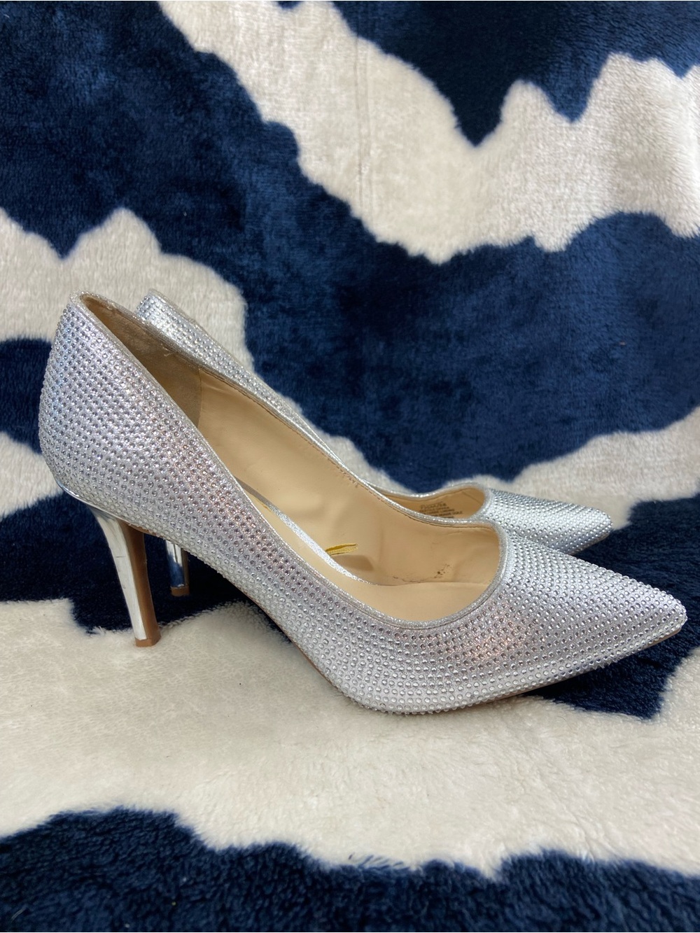 Jessica Simpson Lindiza Silver Rhinestone Metallic Pointed Pumps Heels Stiletto